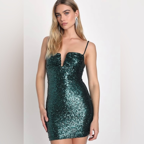 NWT Lulus Sparkling Sensibility Emerald Green Sequin Bodycon Mini Dress Small S - Picture 2 of 11